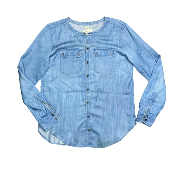 LOFT Tops - Women Loft The Softened Shirt sz SP